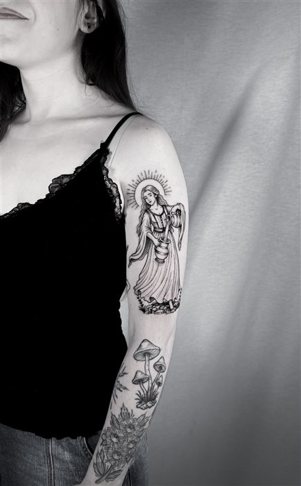 Tatuaje de blackwork por Darkartchemist, Fuego y Espino Gijón